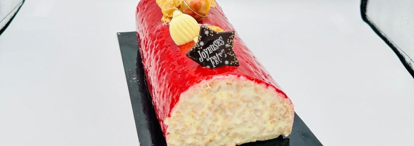 Bûche Fruits Rouge Cœur Mirabelle